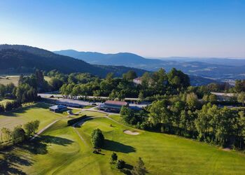 Deggendorfer Golfclub Gebäude und Golf-Areal