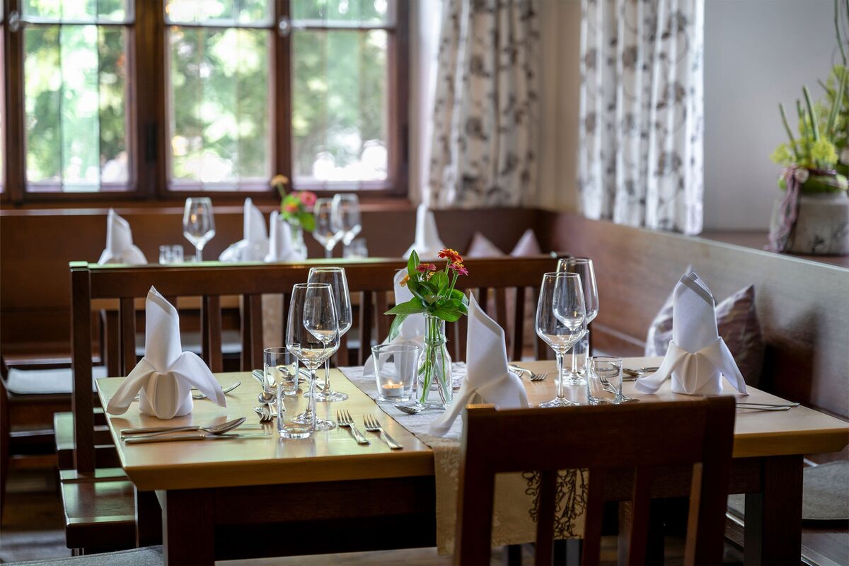 Heimische Küche in der Gaststube